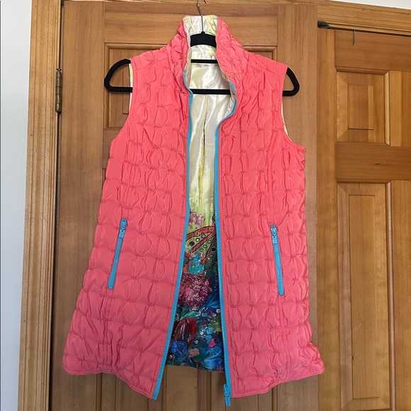 Reversible Designer Multicolor thigh length Sleeveless Vest with Yellow Accents - Picture 6 of 8